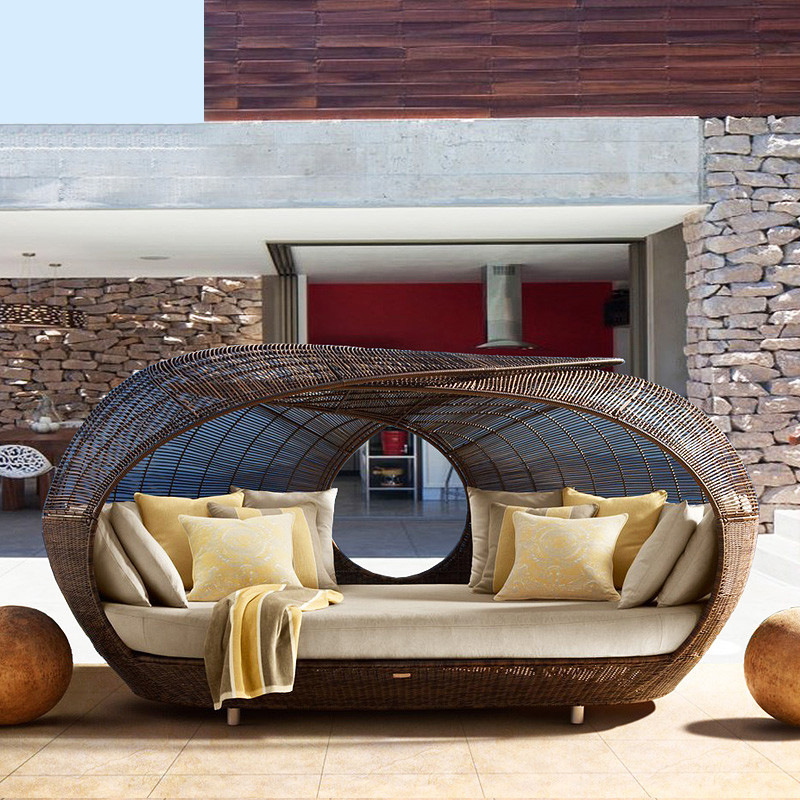 屋外用高品質ラタン製ハーフラウンドデイベッド、柔らかいクッシ - Outdoor Furniture Quality のレビューと価格