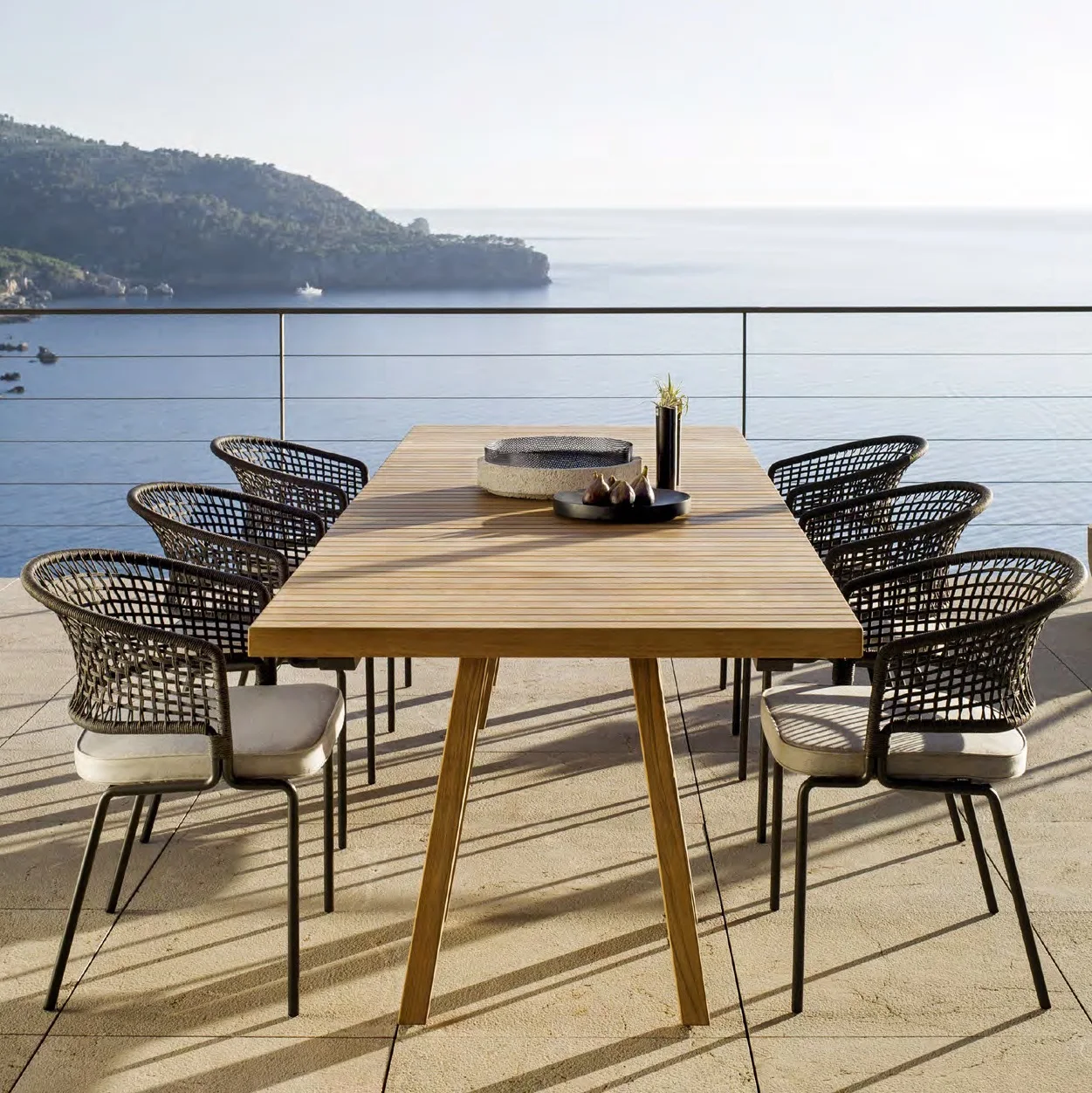 イタリア製の高級屋外家具デザイン、エレガントで豪華なバルコニ - Outdoor Furniture Italy のレビューと価格