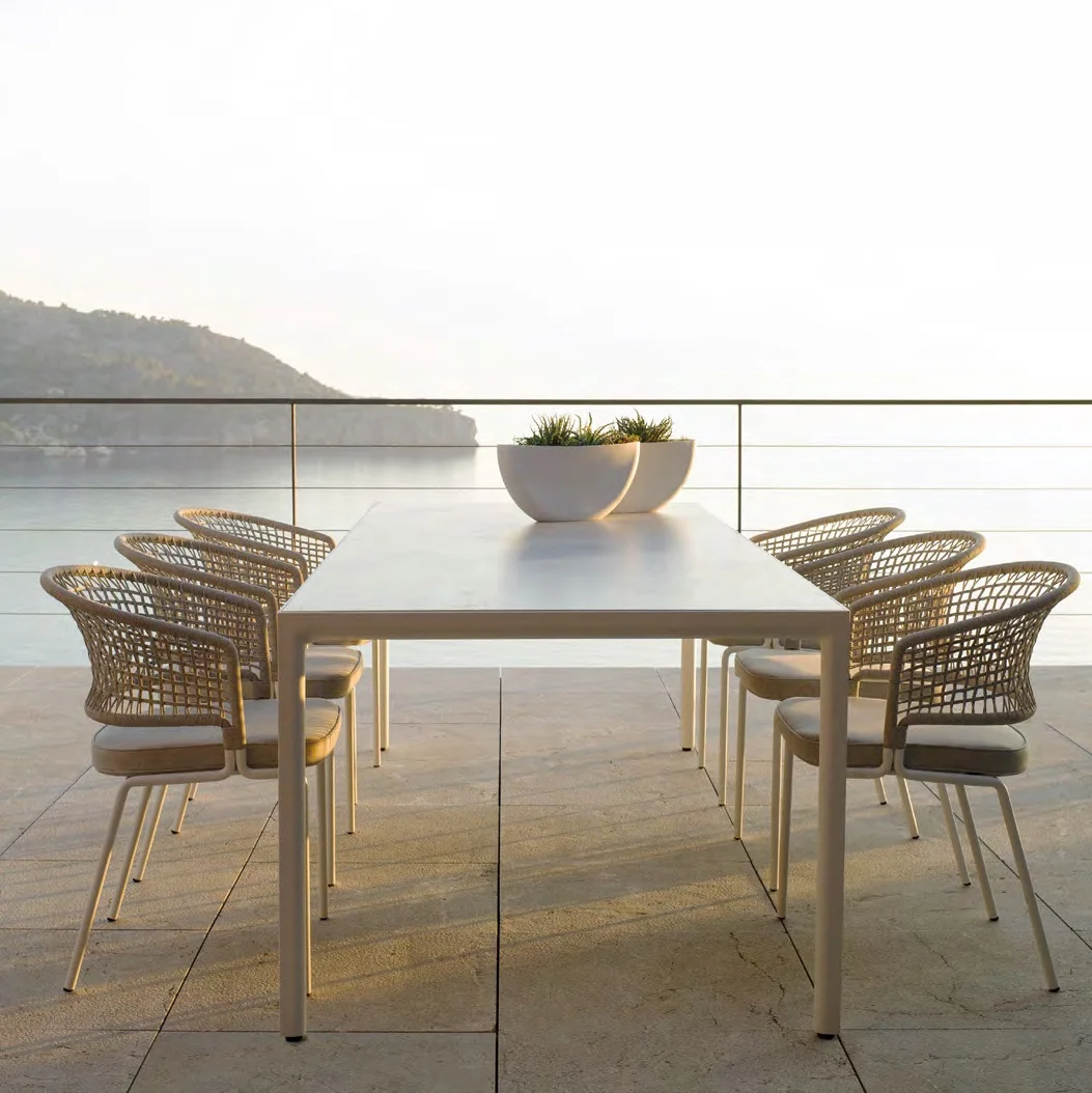 イタリア製の高級屋外家具デザイン、エレガントで豪華なバルコニ - Outdoor Furniture Italy のレビューと価格