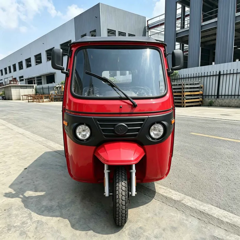 燃料駆動の三輪旅客三輪車（トゥク・トゥク）は、東南アジアおよ - Outdoor Furniture India のレビューと価格